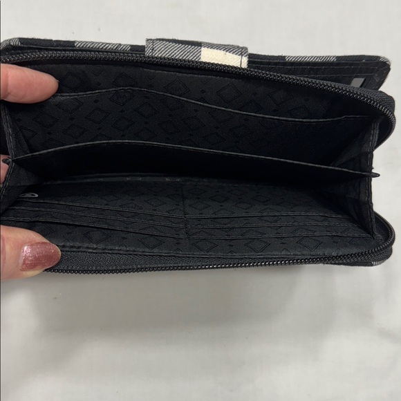 EUC RFID Vera Bradley Pearl Buffalo Check wallet. - Picture 4 of 4